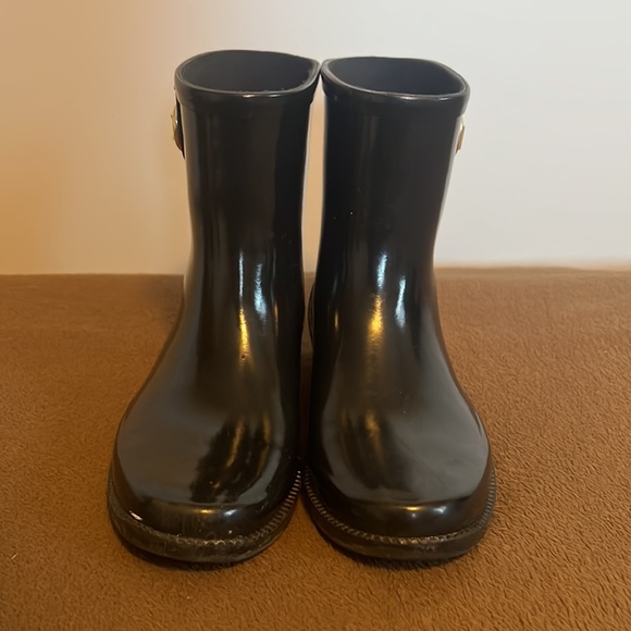 Michael Kors Benji Rain Boots - Picture 2 of 8